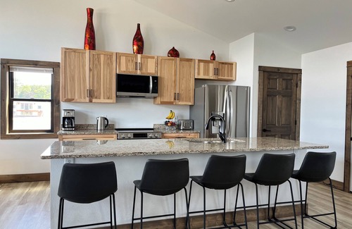 New Lisbon House | Sunset Lake Paradise new 4-bedroom lake house with private beach, WiFi, and AC