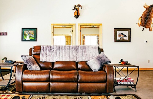 Fedora Cabin | Sunset Lodge ~ Your Adventure Awaits