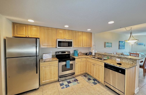 Treasure Island Condo | Sunset Nest: Two Bedroom Condo with Sunset Views
