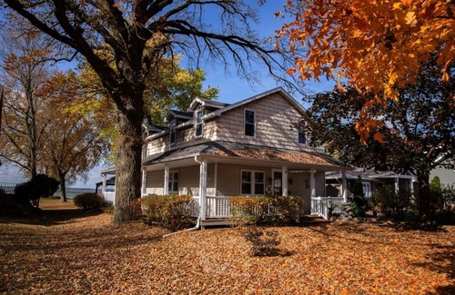 Fond du Lac House | Sunset on Lake Winnebago: Entire lake home in Fond du Lac, Wisconsin.