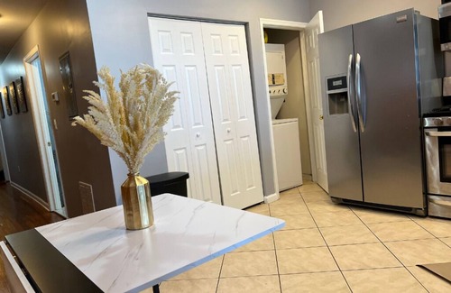 Reservoir Hill Apartment | SUNSET PALACE