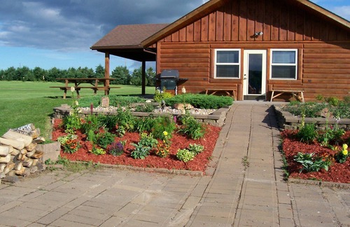 Willard Cabin | Sunset Pines Resort