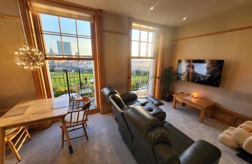 Margate Apartment | Sunset Point Apts - Aqua Therapy Suite