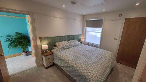 Margate Old Town Apartment | Sunset Point Apts - North Shore Suite