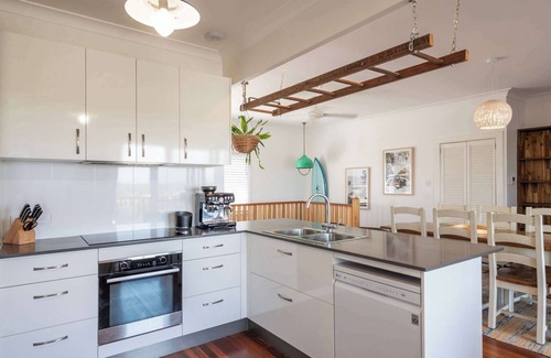 Yamba House | Sunset Retreat - Oceanstays