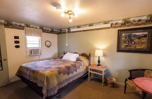 Belle Fourche Hotel | Sunset RV Park and Motel