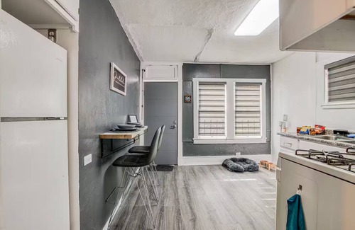 El Paso Apartment | Sunset Sanctuary - El Paso
