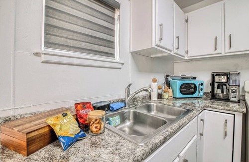 El Paso Apartment | Sunset Sanctuary - El Paso