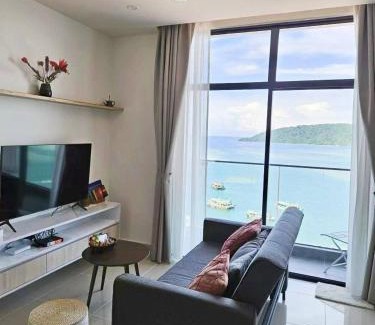 Downtown Kota Kinabalu Apartment | Sunset Seaview Studio Apartment at Kota Kinabalu City Centre