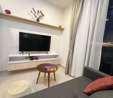 Downtown Kota Kinabalu Apartment | Sunset Seaview Studio Apartment at Kota Kinabalu City Centre