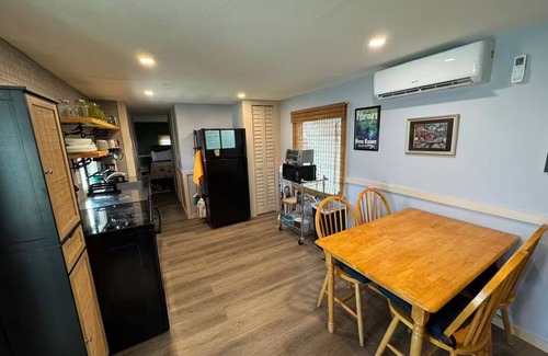 Weeki Wachee Gardens House | Sunset Shanty in Weeki Wachee Fl with full RV hookup.