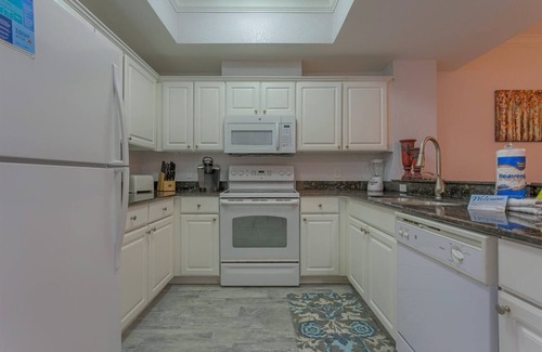Gulf Shores Condo | Sunset Siesta to Soothe Your Soul - Directly on Beach!