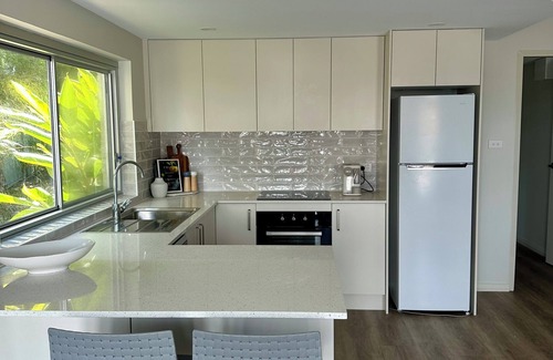 The Hill Apartment | Sunset Stays on The Hill in the heart of Newcastle