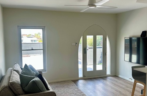 The Hill Apartment | Sunset Stays on The Hill in the heart of Newcastle