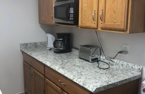 Tarpon Springs Apartment | SUNSET STUDIO - Beautifully appointed and .6 mi from beach - This is Paradise!