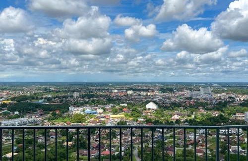 Larut Apartment | Sunset view Homestay near Lake Garden w/Swimming pool