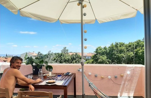 Penha de Franca House | Sunset Views Near The Trendy Mercado Arroios