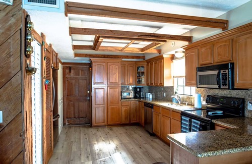 Cutthroat Harbor Estates House | Sunset Views, oceanfront