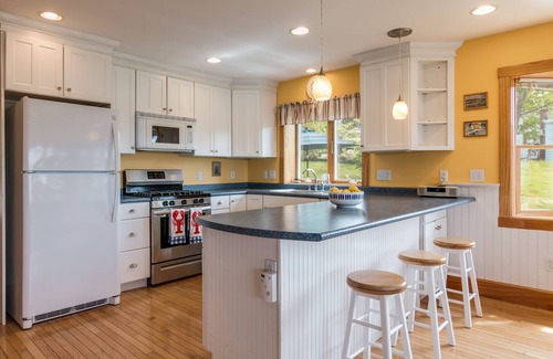 Gloucester House | Sunset Views, Waterfront Property, Dock - Sleeps 12