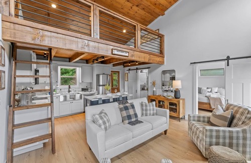 Morganton Cabin | Sunsets on Garren Cove