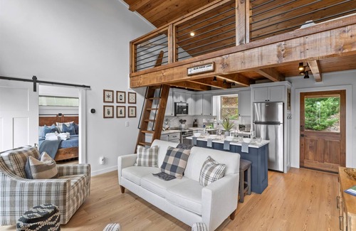 Morganton Cabin | Sunsets on Garren Cove