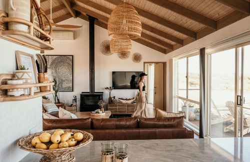 Peterborough House | Sunsets on Martyrs Coastal Luxury Beach House Peterborough