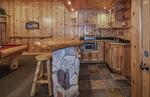 Remer House | Sunsets & Sand Beach: A Private Executive Thunder Lake Estate