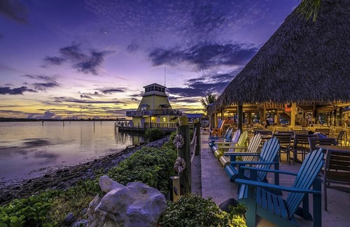 Grove City Condo | Sunsets, Seafood, and Serenity | Pet+Boat Friendly