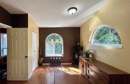Sunshine Coast House | Sunshine Acre Falls,a charming 2 bedroom home near welcoming Madeira Park.