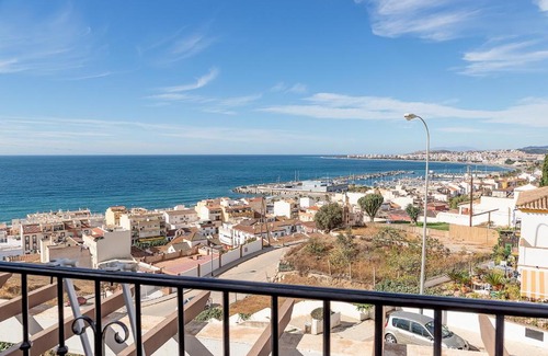 Caleta de Velez Apartment | Sunshine Balcony- La Caleta