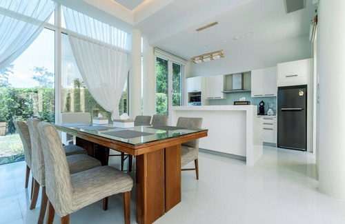 Mai Khao Villa | Sunshine Beach 2-bedroom Villa Mai Khao