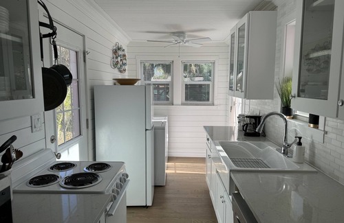 Treasure Island House | Sunshine Beach Bungalow That Is a Unique Treasure