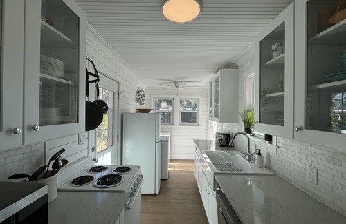 Treasure Island House | Sunshine Beach Bungalow That Is a Unique Treasure
