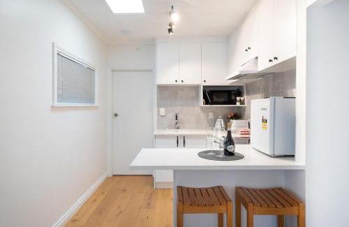 St. Heliers House | Sunshine Daydream w Edmund Cottage