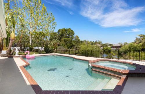 Bradenton House | Sunshine Rays by SkyRun Anna Maria