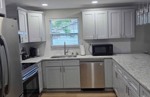 Zephyrhills House | Sunshine Retreat