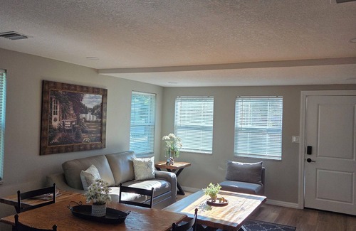 Zephyrhills House | Sunshine Retreat