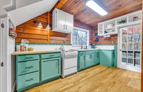 Ellijay Cabin | Sunshine Summit - 4 Acres+Creek+Trails