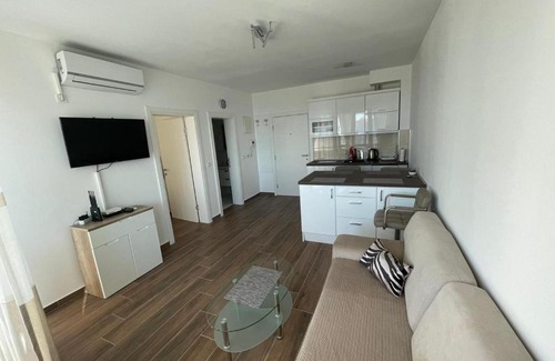 Dobra Voda Apartment | SunSide Apartment Naila - Dobra Voda