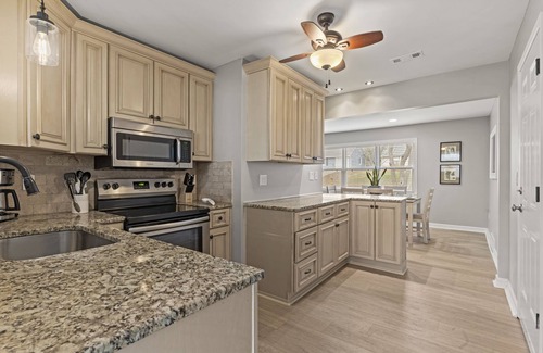 Prairie Village House | Sunstone Ranch - Ranch Home + Pet Friendly
