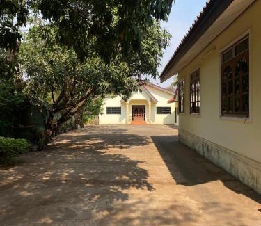 Louangphabang Apartment | SUNTIPHAB GETS House