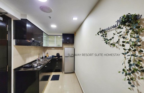 Bandar Sunway Apartment | Sunway Lagoon Sweet Comfy Home for 1-5pax