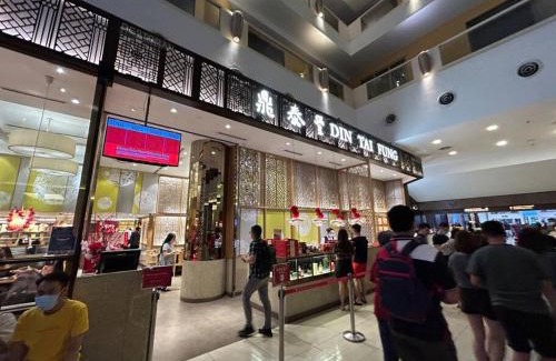 Bandar Sunway Apartment | SunwayLagoonFamilySuite-2pax-Netflix-Balcony-Super Fast Internet