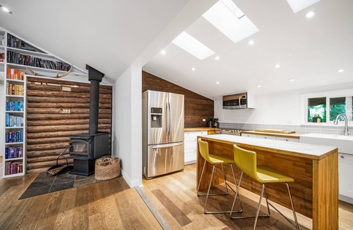 Brackendale Cabin | Sunwolf