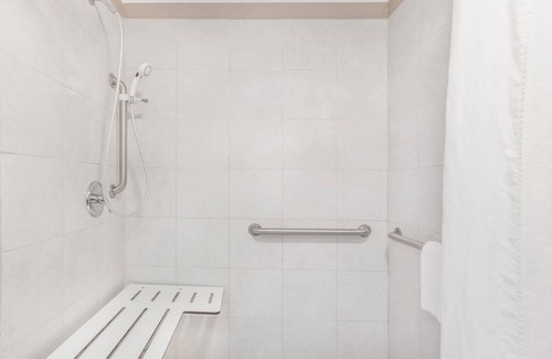 Athens Hotel | Super 8 by Wyndham Athens