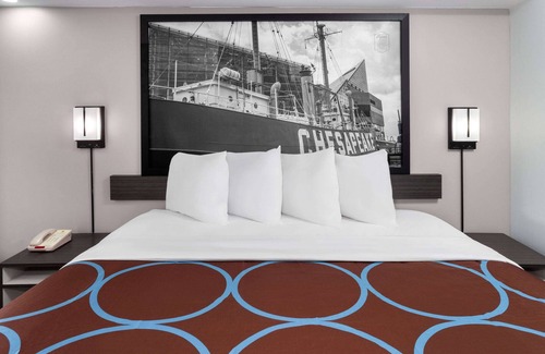 Woodlawn Hotel | Super 8 By Wyndham Baltimore Northwest