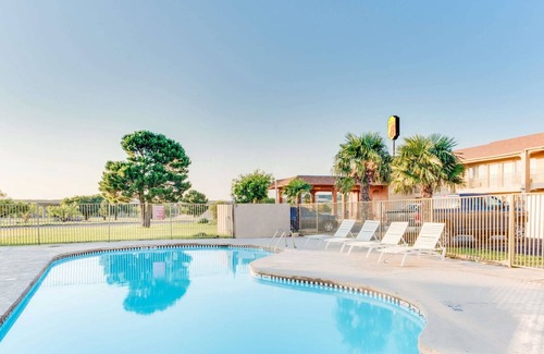 Big Spring Hotel | Super 8 by Wyndham Big Spring TX