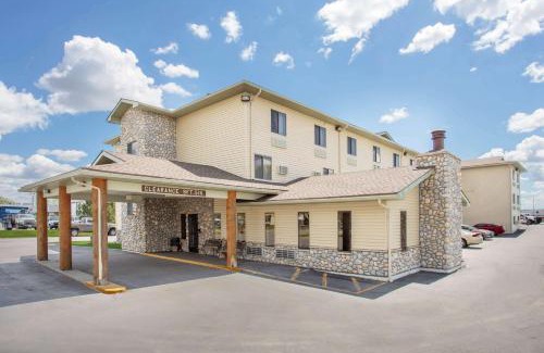 Billings Hotel | Super 8 by Wyndham Billings