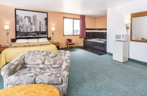 Bourbonnais Hotel | Super 8 by Wyndham Bourbonnais/Kankakee Area