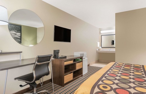 Bryant Hotel | Super 8 by Wyndham Bryant Little Rock Area